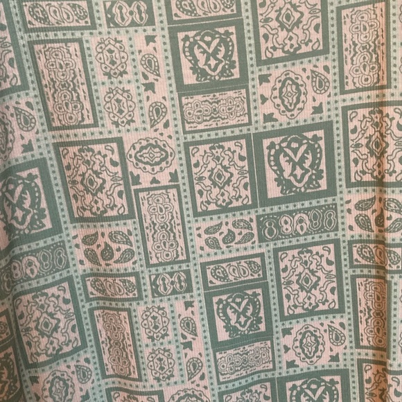 Green patterned bodycon dress - Picture 3 of 3